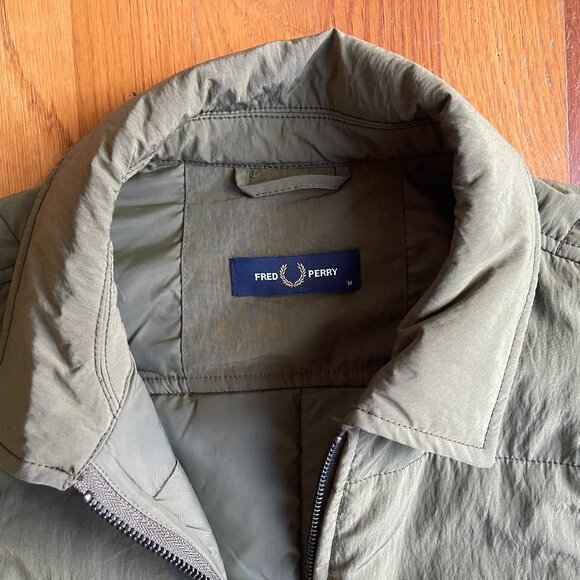 Fred Perry London Men's Quilted Jacket - Picture 1 of 4